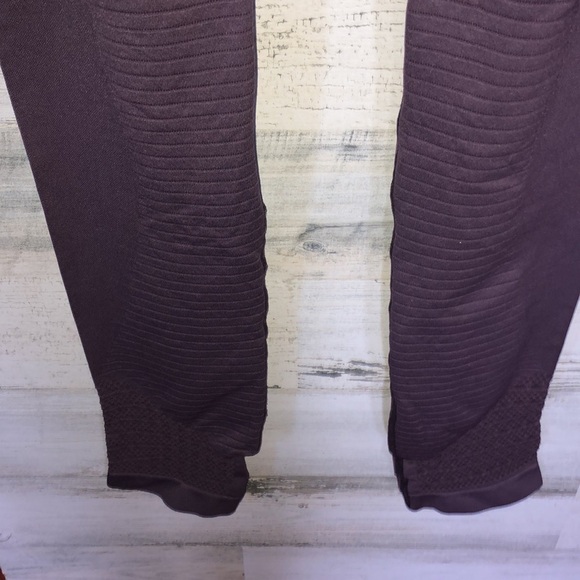 Gymshark Taupe/Purple Energy Seamless High Waisted Activewear leggings small​​​ - Picture 8 of 13
